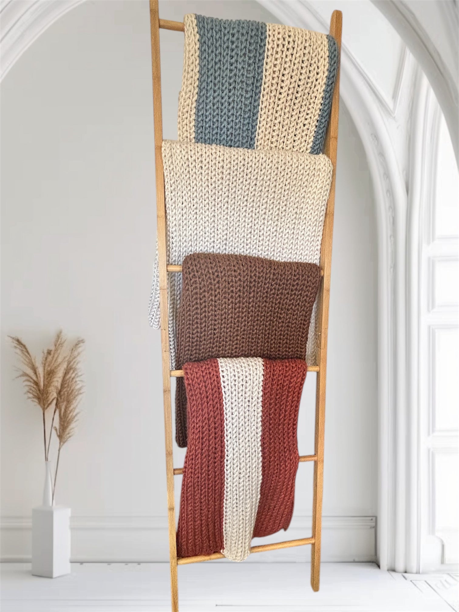 Premium Recycled Bottle Yarn Throw – Lightweight and Eco Friendly